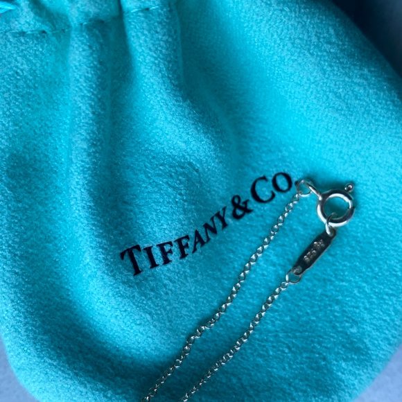 Tiffany & Co. Twist - Knot Pendant - Picture 4 of 4